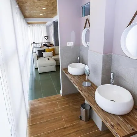 Global Loft Only Families Salou
